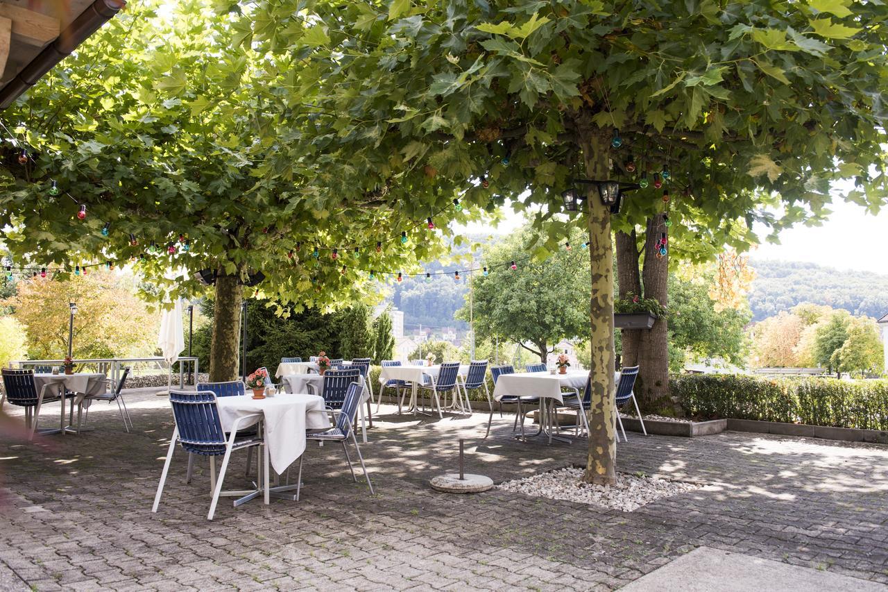 Hotel Restaurant Neuhaus Hertenstein Екстериор снимка